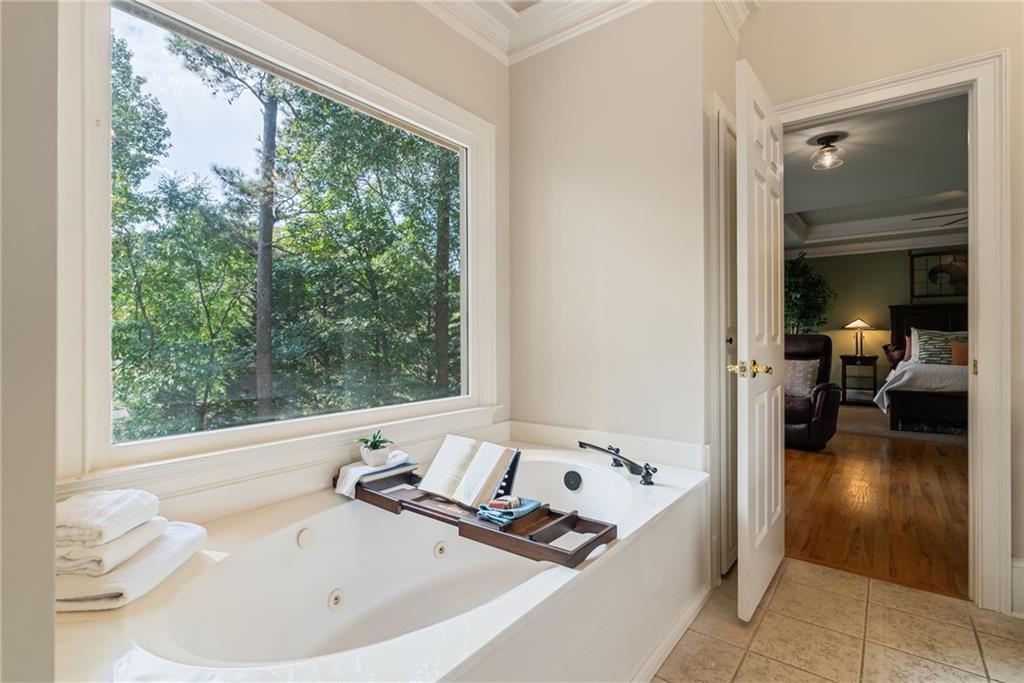 3690 Hermitage Drive