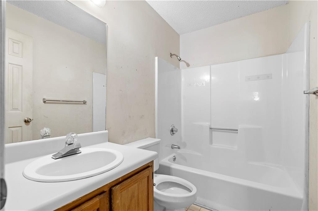 875 Joseph Club Drive SW