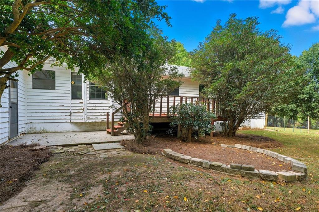 2105 Tropicana Drive