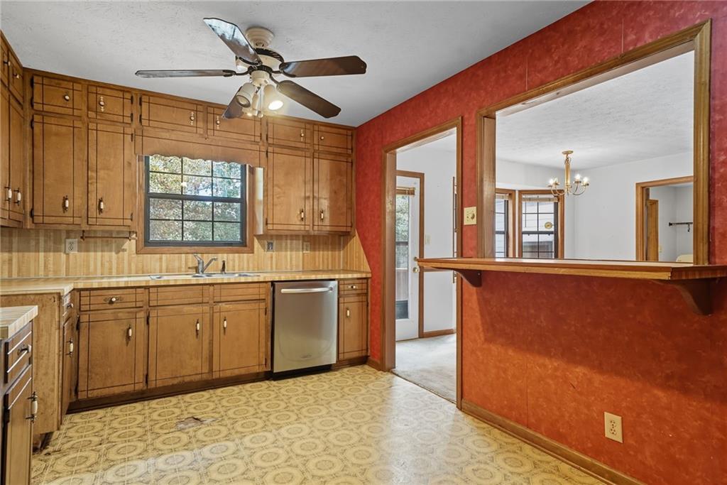 2105 Tropicana Drive
