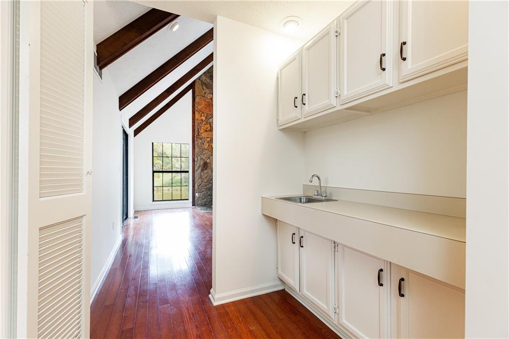 4268 Rocky Ledge Way