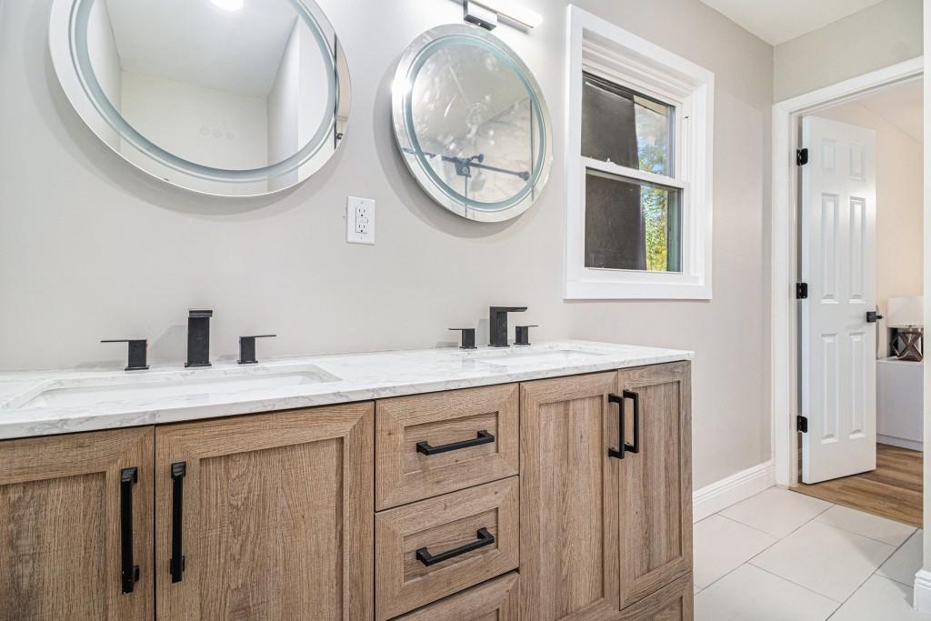 5316 The Savoy Street