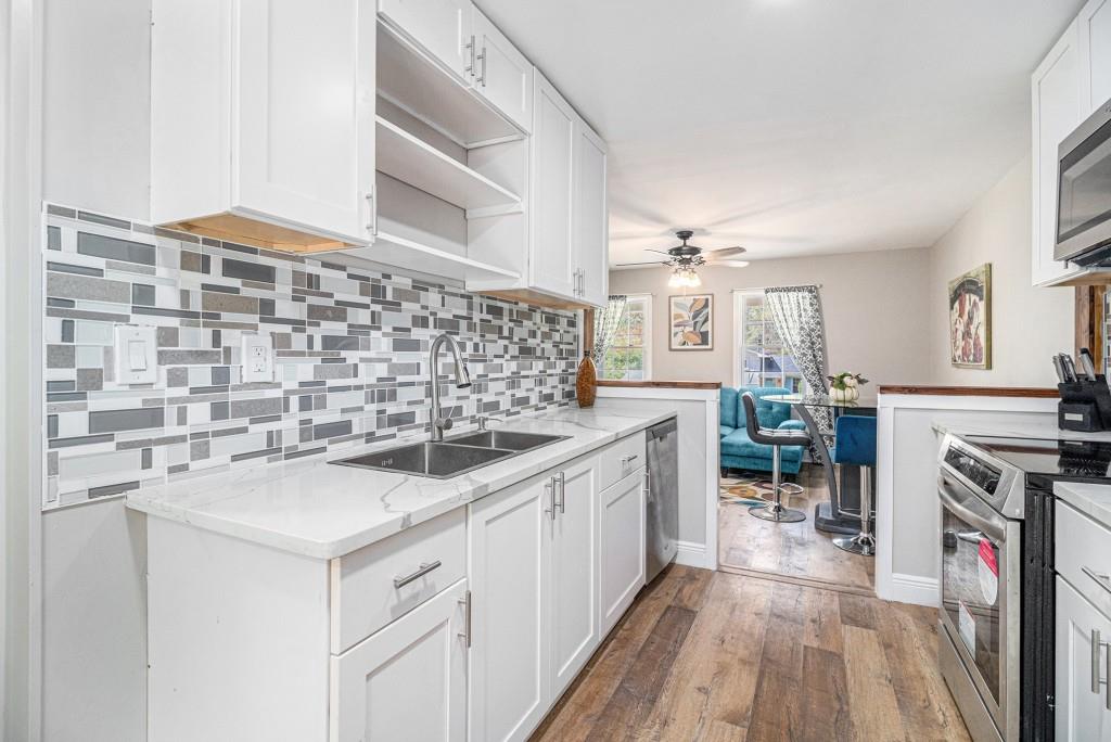 5316 The Savoy Street