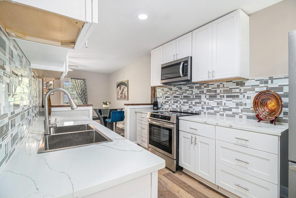 5316 The Savoy Street