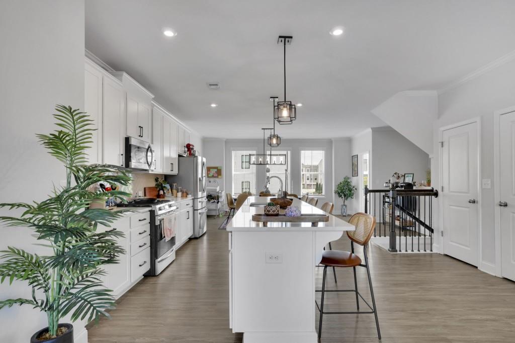 2798 Maddison Towns Avenue