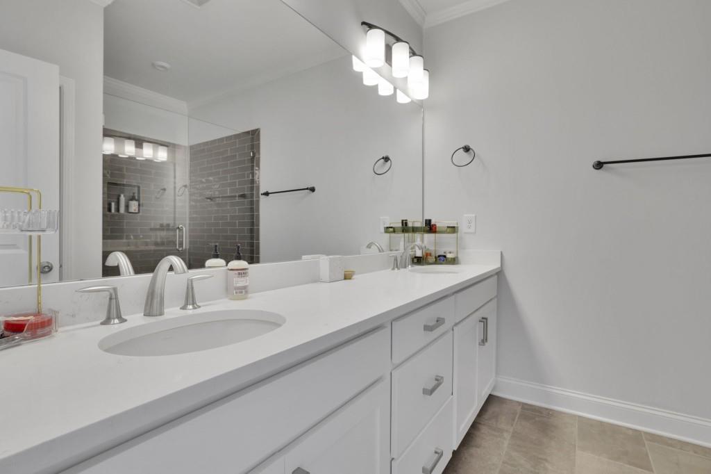 2798 Maddison Towns Avenue