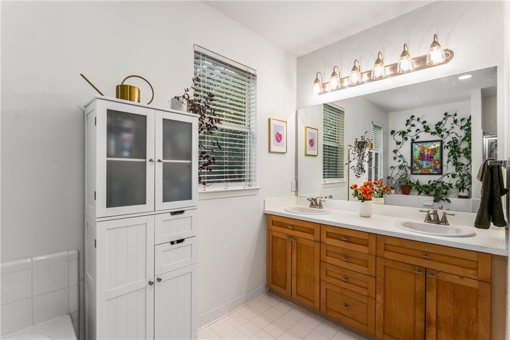 951 Glenwood Avenue SE Unit 1404