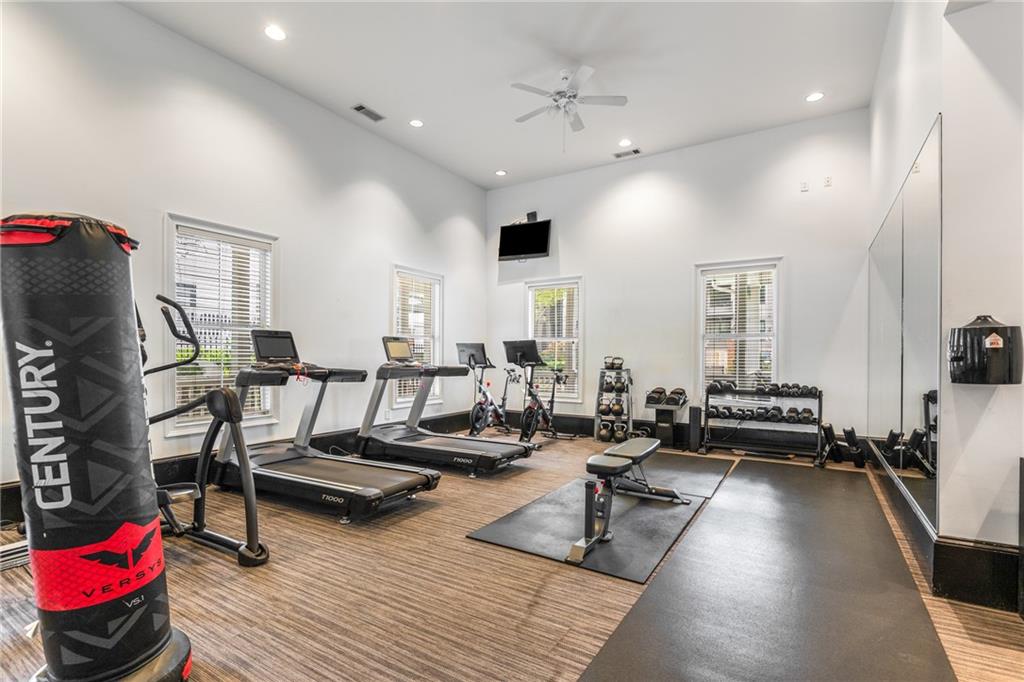951 Glenwood Avenue SE Unit 1404