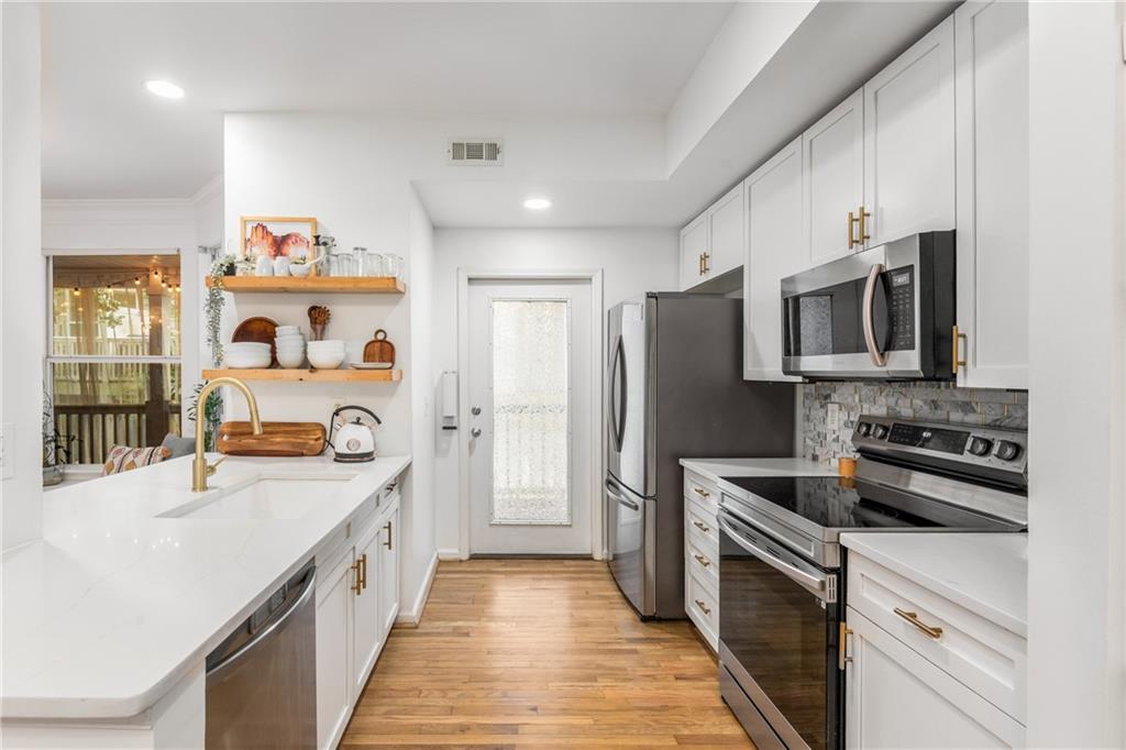 951 Glenwood Avenue SE Unit 1404