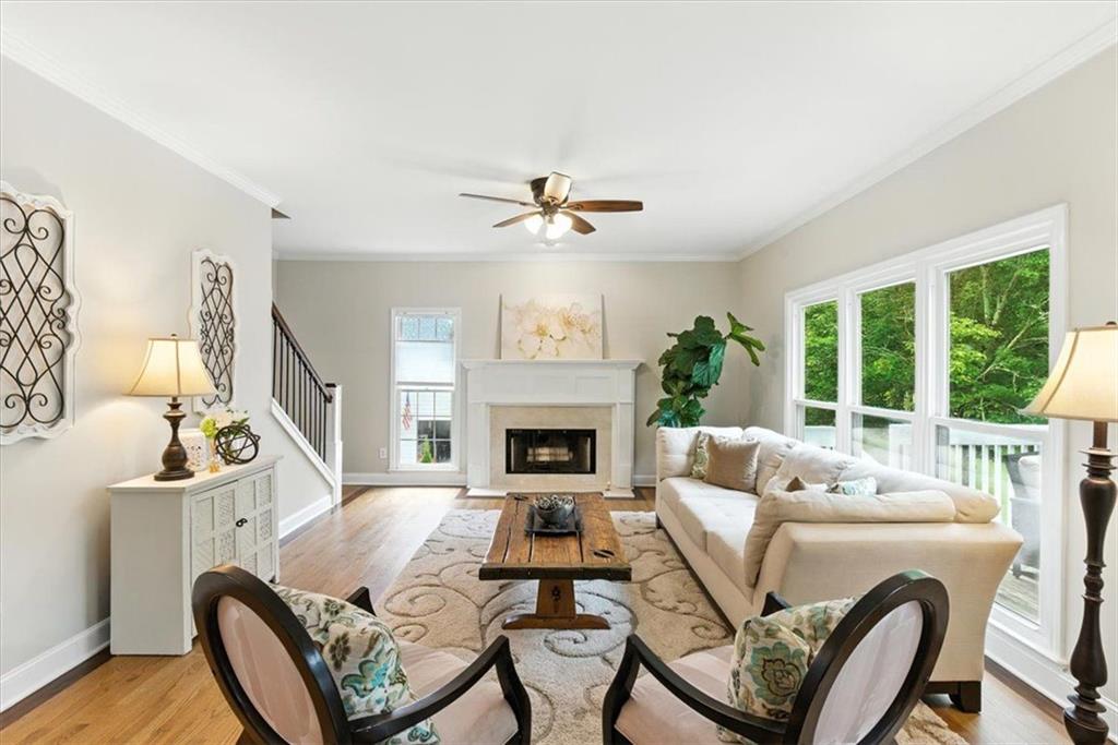 1042 AVERY CREEK Drive