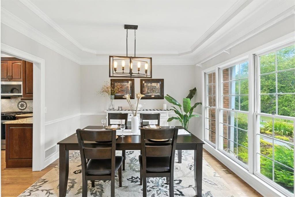 1042 AVERY CREEK Drive