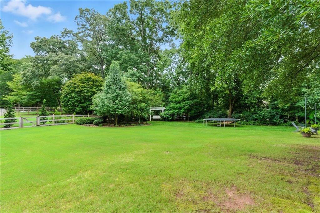 1042 AVERY CREEK Drive