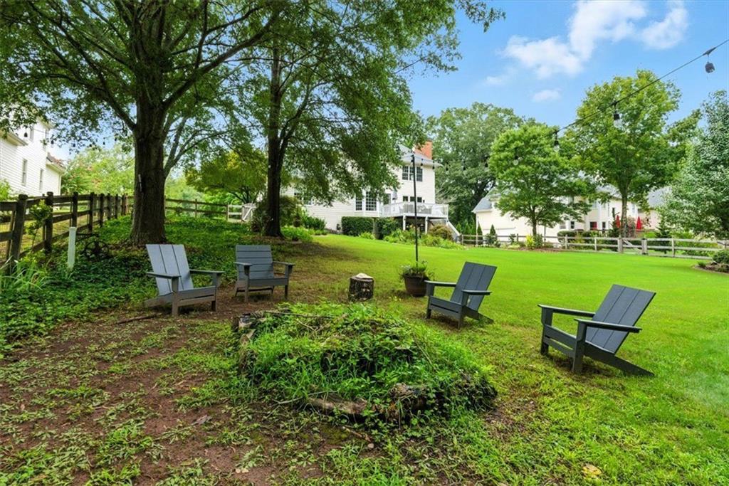 1042 AVERY CREEK Drive