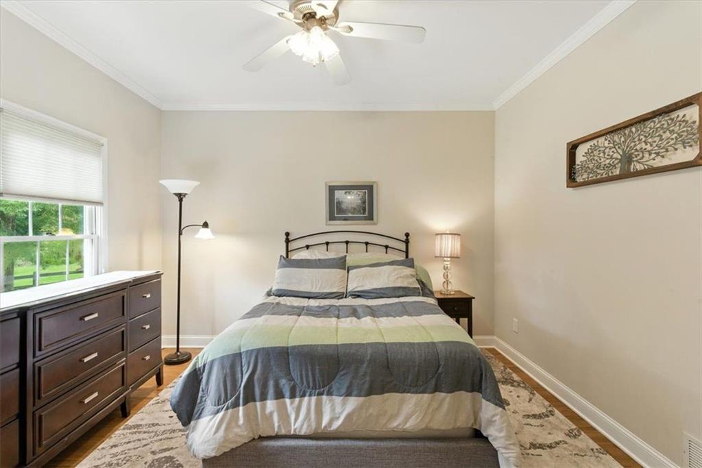 1042 AVERY CREEK Drive