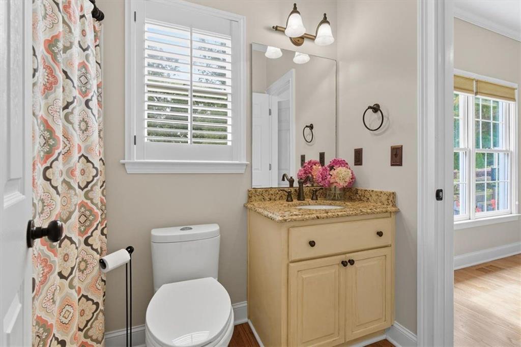 1042 AVERY CREEK Drive