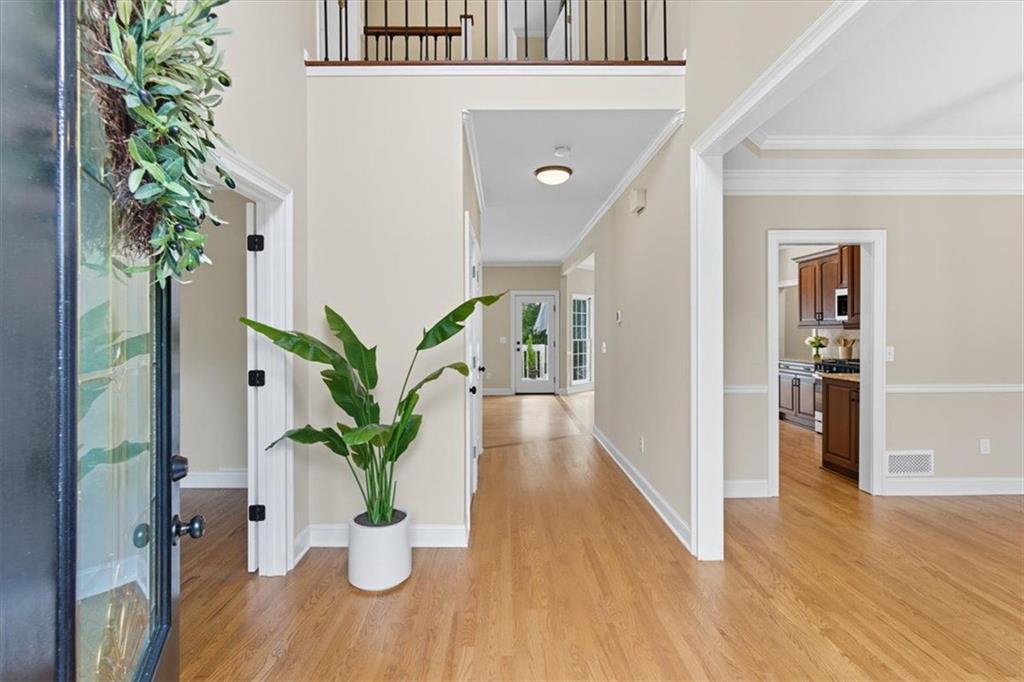 1042 AVERY CREEK Drive