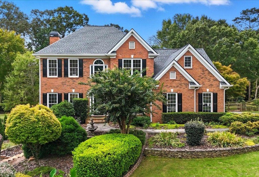 1042 AVERY CREEK Drive