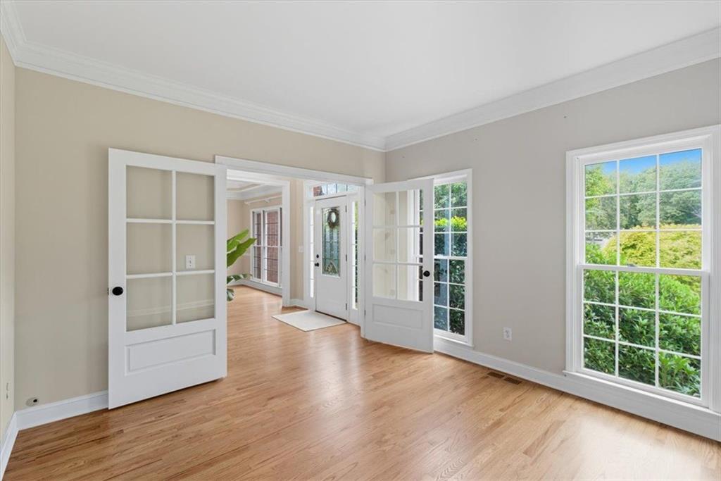 1042 AVERY CREEK Drive