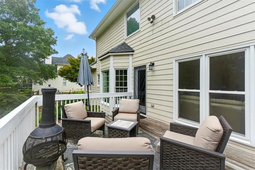 1042 AVERY CREEK Drive