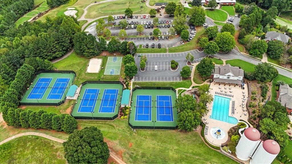 1042 AVERY CREEK Drive