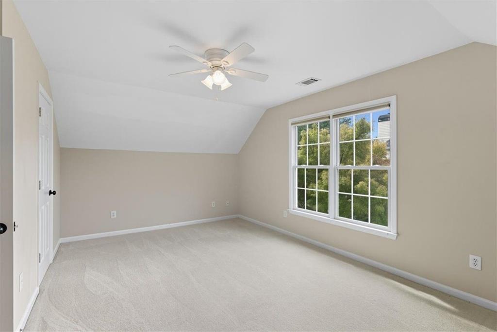 1042 AVERY CREEK Drive