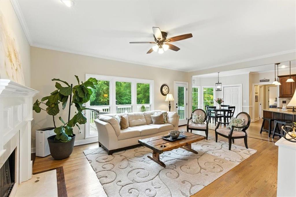 1042 AVERY CREEK Drive