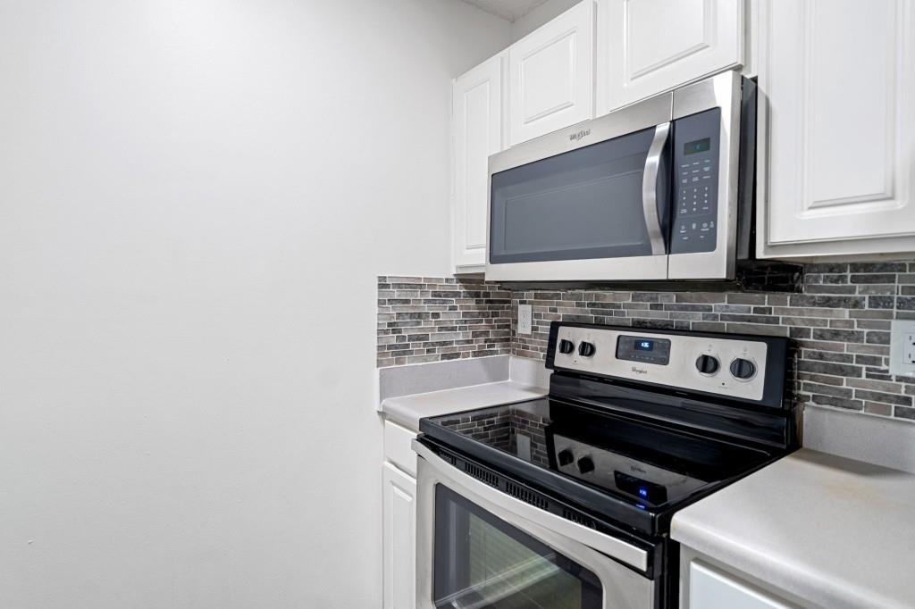 6703 Gallant Court SE