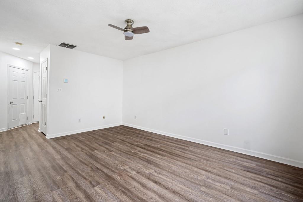 6703 Gallant Court SE