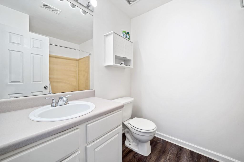 6703 Gallant Court SE