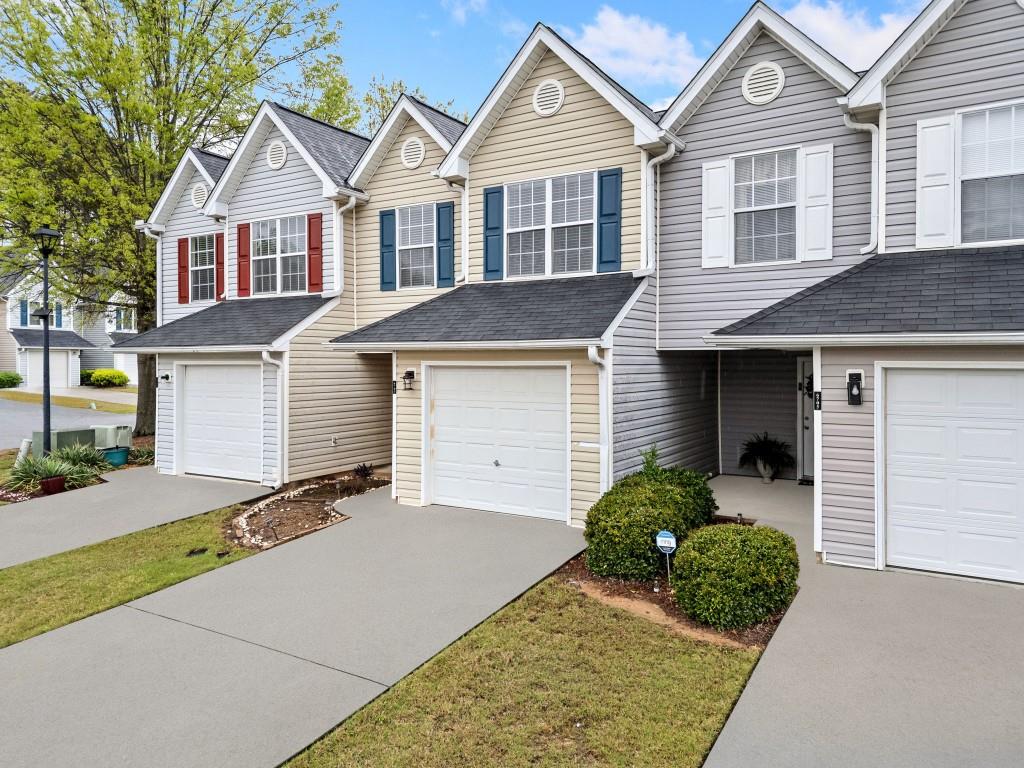 6703 Gallant Court SE