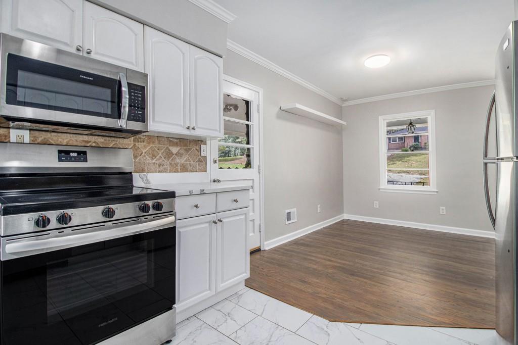 2550 Graywall Street