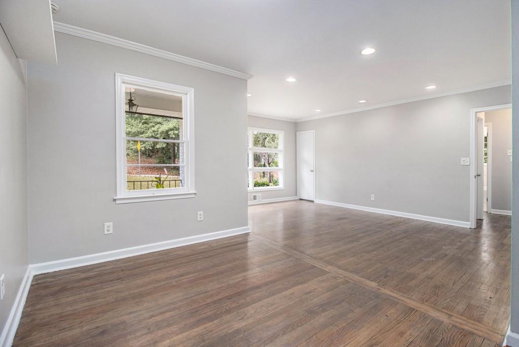 2550 Graywall Street