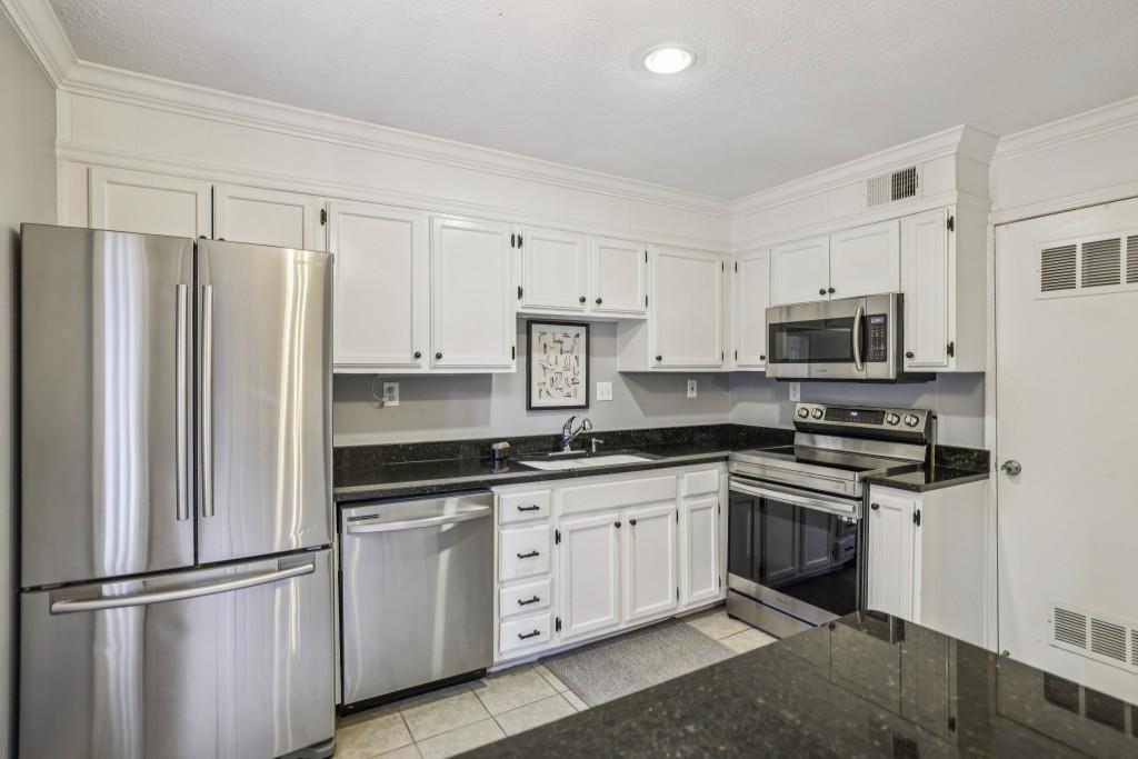 4 Paper Mill Place NW Unit 6