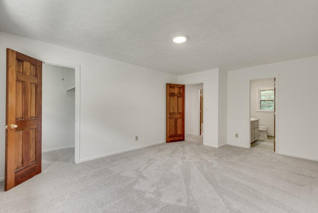 1534 Country Squire Court