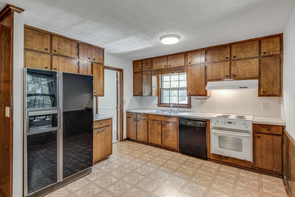 1534 Country Squire Court