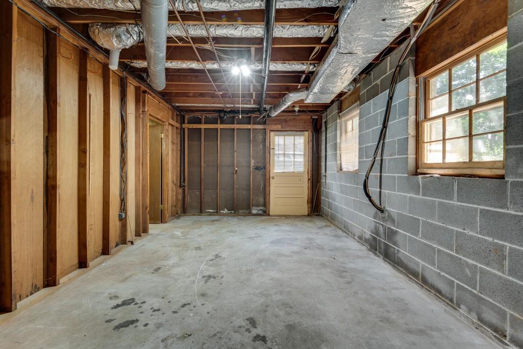 1534 Country Squire Court