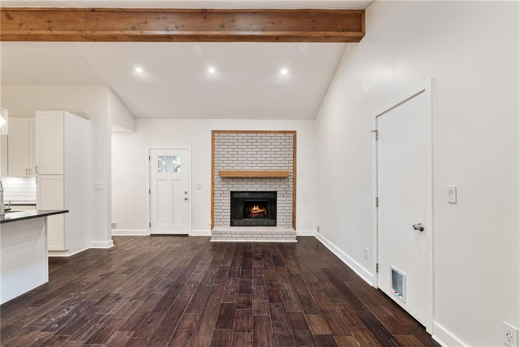 4084 Longview Drive