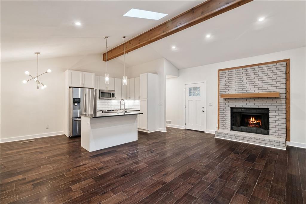 4084 Longview Drive