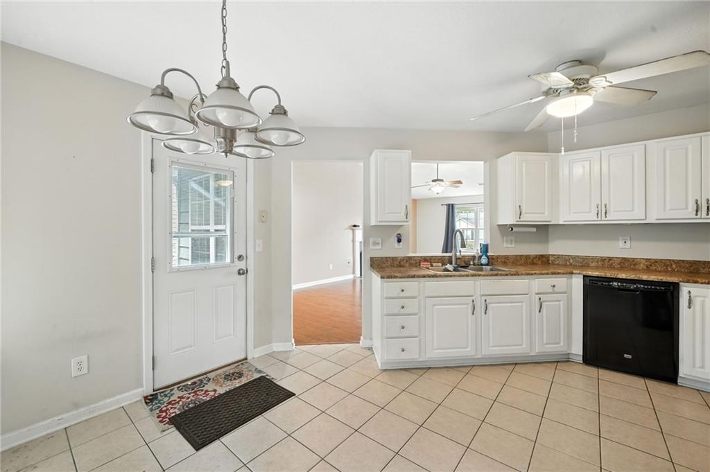 2740 Lake Park Ridge W