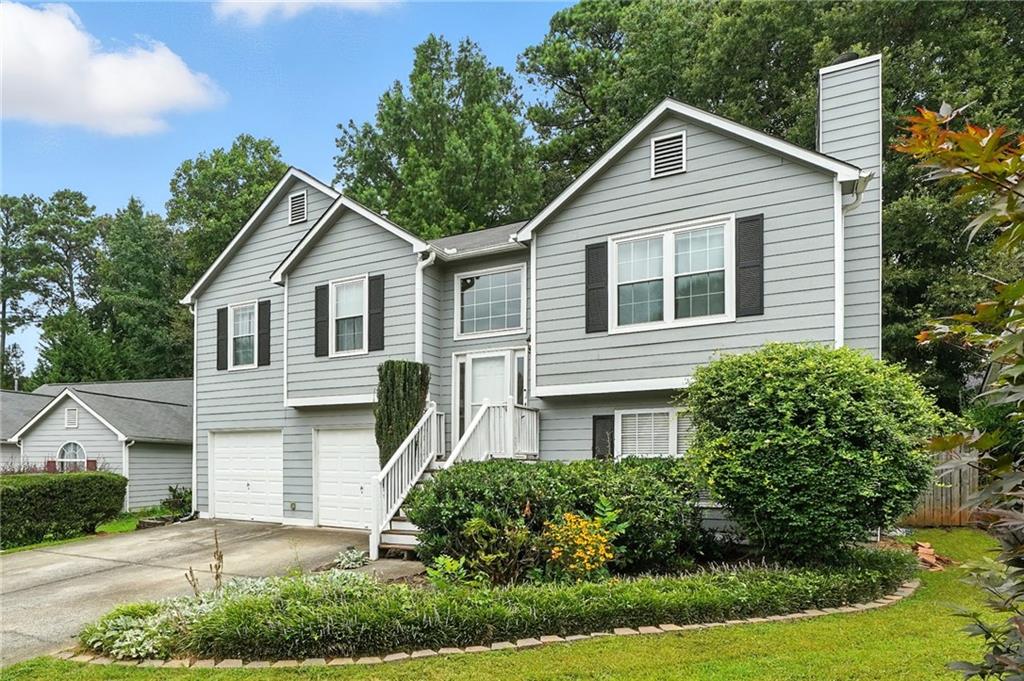 2740 Lake Park Ridge W