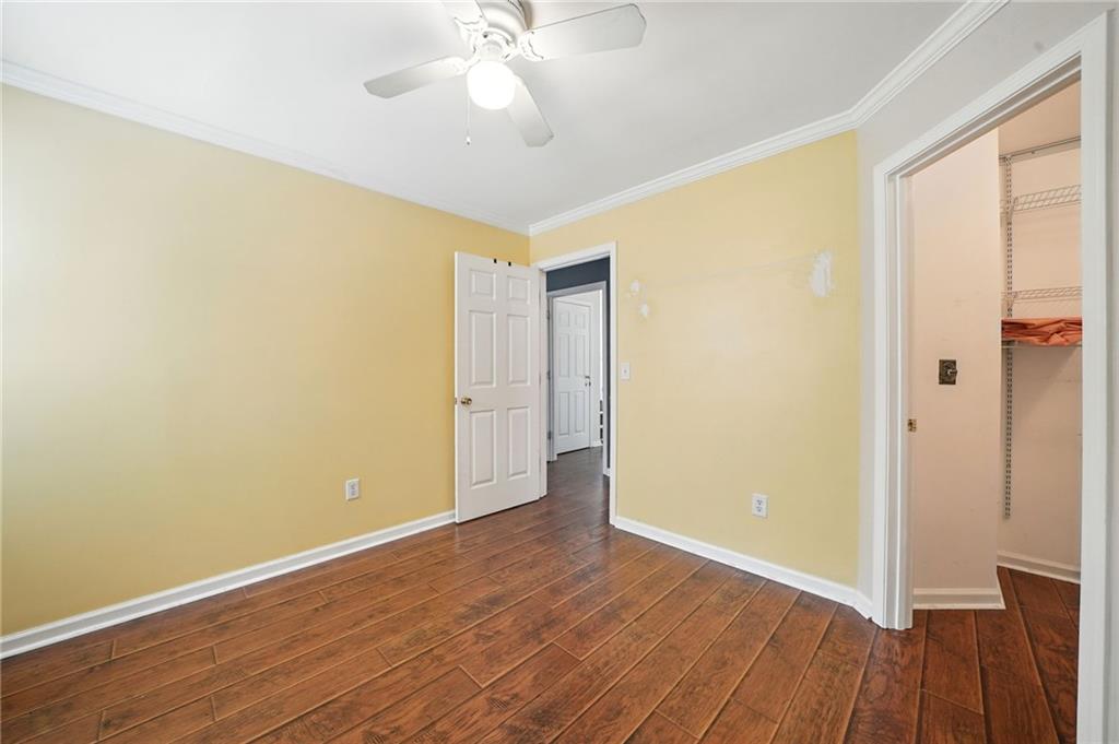 2740 Lake Park Ridge W