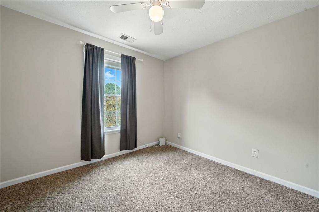 2740 Lake Park Ridge W