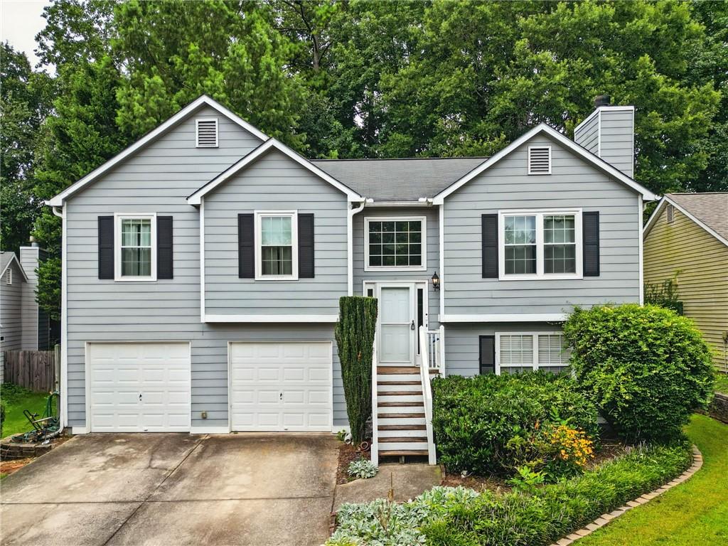 2740 Lake Park Ridge W