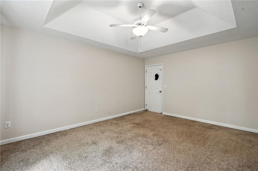 2740 Lake Park Ridge W