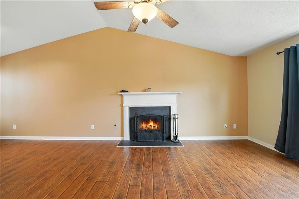 2740 Lake Park Ridge W