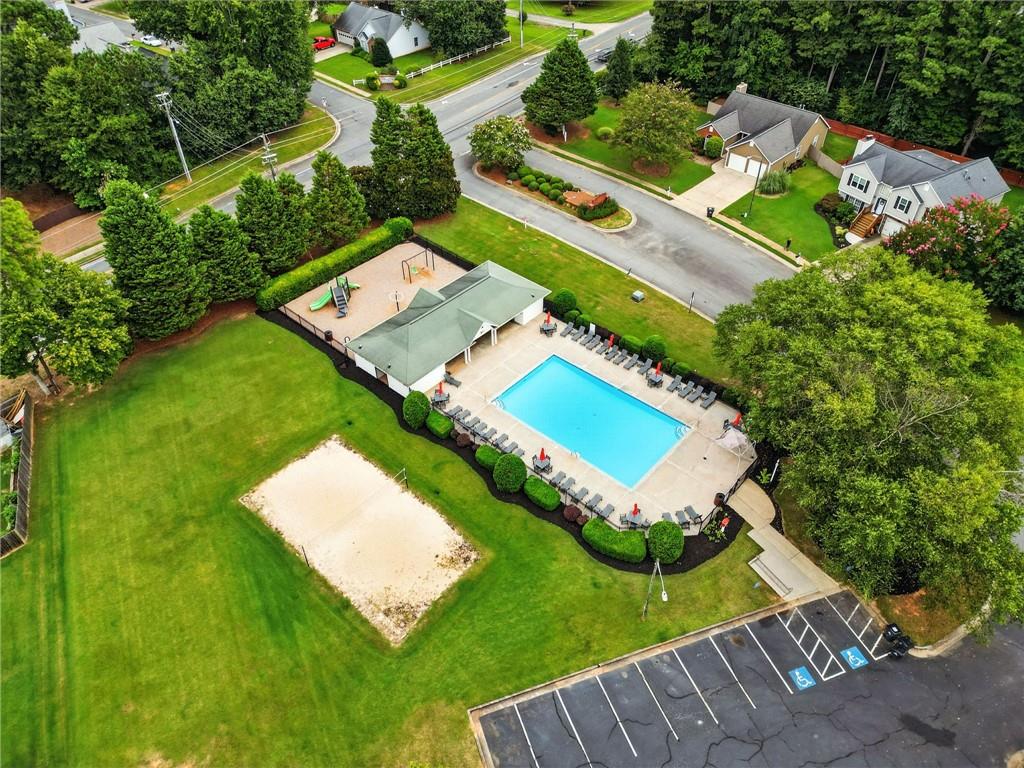 2740 Lake Park Ridge W