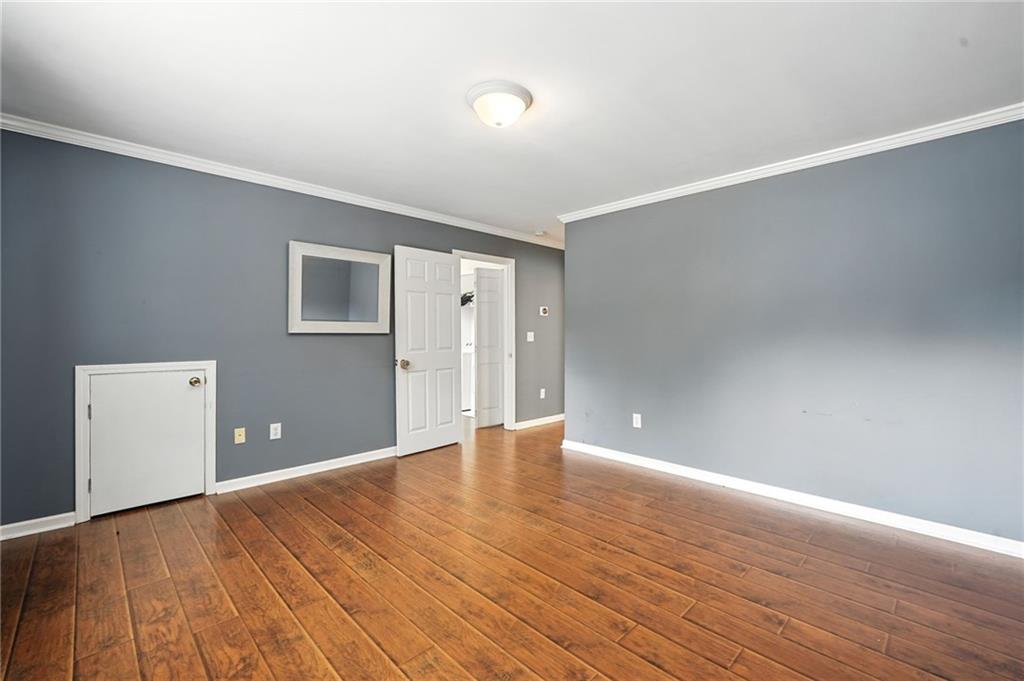 2740 Lake Park Ridge W