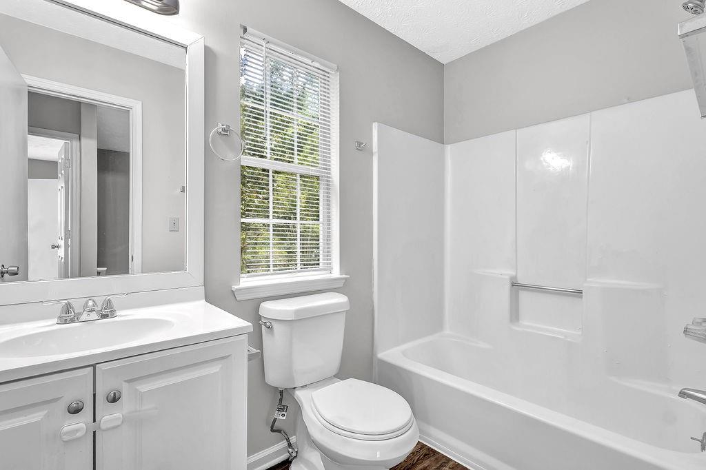 2584 Shadowbrook Drive