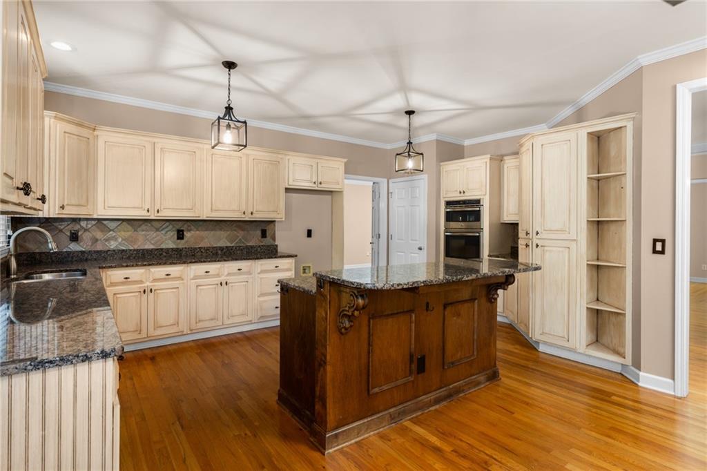 105 Kensington Pond Court