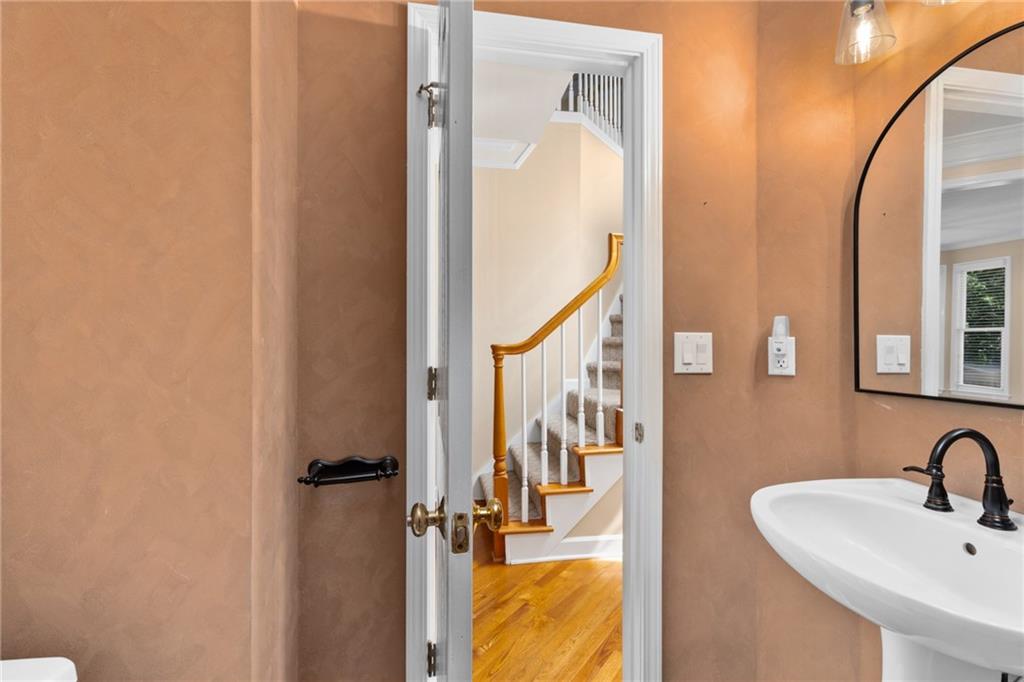 105 Kensington Pond Court